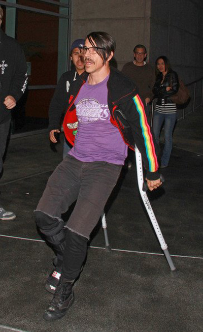 Anthony Kiedis na Los Angeles Lakers Basketball Game at the Staples Center in L.A. on 20. februára 2012
