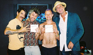 Anthony Kiedis, Mauro Refosco, Flea, Chad Smith