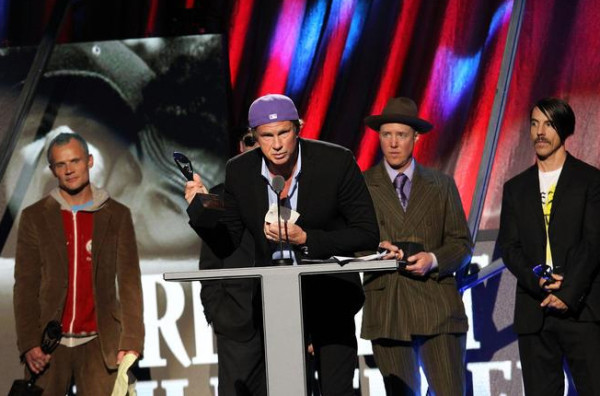 rock-roll-hall-fame-induction-ceremony-red-hot-chili-peppers-2012-e2